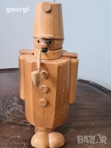 дървена статуетка на Храбрият войник Швейк   18/4