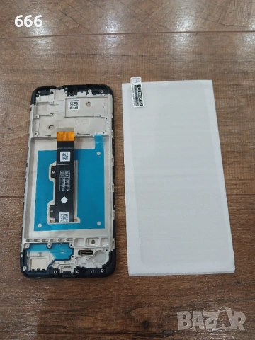Дисплей с рамка за Motorola Moto E20 – оригинално качество