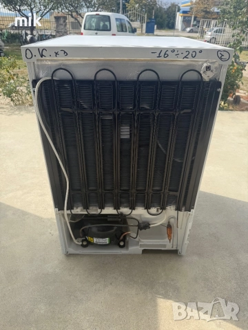 Малък фризер Либхер като нов, снимка 6 - Фризери - 52036184