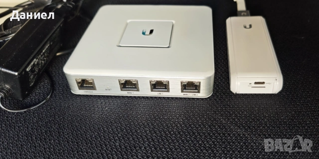 Комплект Ubiquiti UniFi USG и Cloud key (UC-CK), снимка 3 - Рутери - 53737059
