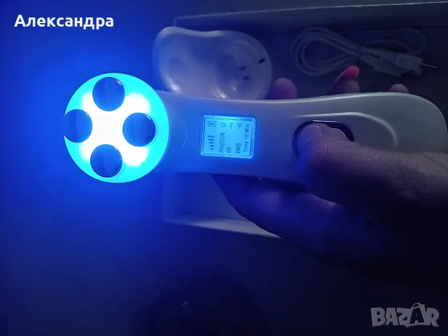 Мултифункционален Козметичен Уред за Лице 5 в 1 (RF, EMS, LED фототерапия), снимка 3 - Масажори - 55802438