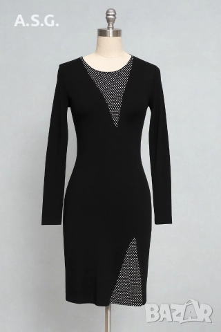 Черна рокля с камъни