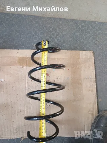 Предни пружини за Мерцедес В 200 