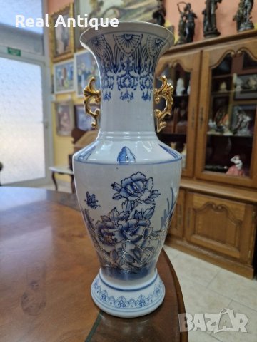 Красива антикварна порцеланова ваза амфора , снимка 2 - Антикварни и старинни предмети - 41306985