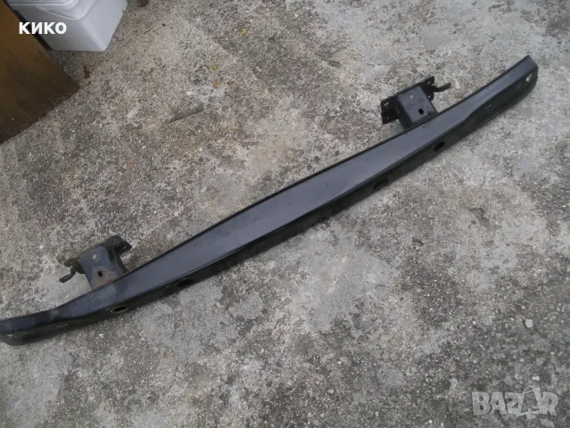 Продавам эадна броня эа WV T5