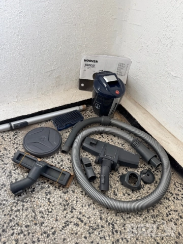 ЗА ЧАСТИ! Прахосмукачка Без Торба Hoover BR71_BR20011, 700W, 2L!