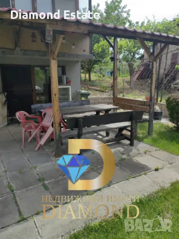 Къща в село Златна Ливада общ. Чирпан, снимка 2 - Къщи - 50440828