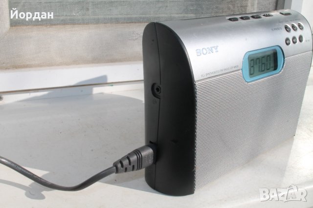 Радио ''Sony'' , снимка 4 - Радиокасетофони, транзистори - 38709273