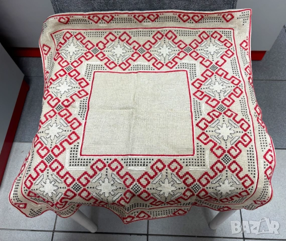 Каре ръчна Българска бродерия 48х48 см.