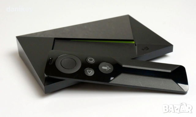 Nvidia Shield TV конзола андроид ТВ с дистанционно