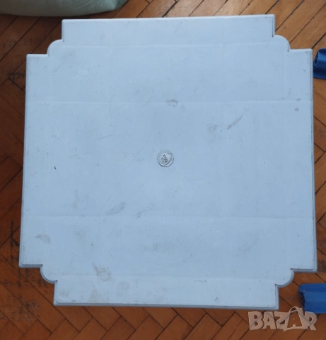 Пластмасови маси и столчета 