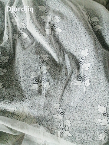 Голямо бяло перде 240/300, снимка 2 - Пердета и завеси - 53730383