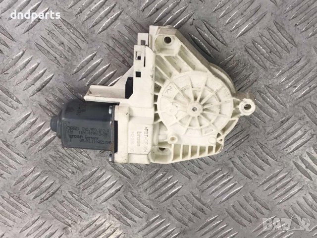 Моторче стъкло Audi A4,B8,2011г.(задно дясно)