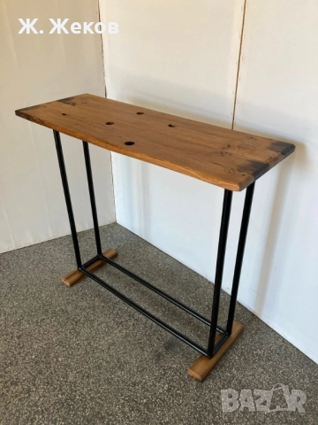 Конзолна маса