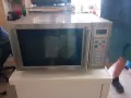 Продавам професионална микровълнова фурна , снимка 4