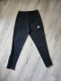 Оригинални долнища Adidas , снимка 1 - Спортни дрехи, екипи - 41654884