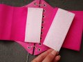 Розов корсет от еко кожа с метална верижка и висулки пеперуди в сребрист цвят, снимка 8