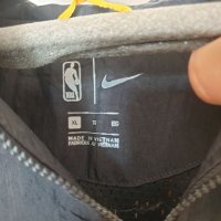 Оригинално горнище  Nike Lakers размер  ХЛ, снимка 15 - Спортни дрехи, екипи - 40350281