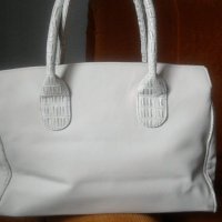 Нова елегантна дамска чанта, снимка 2 - Чанти - 34174042