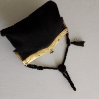 19  век  дамска чанта черно кадифе със месингови обков , снимка 2 - Антикварни и старинни предмети - 41607343