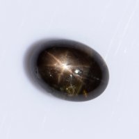 Черен звезден сапфир 1.40ct 6-лъчева звезда овален кабошон, снимка 1 - Други - 41635711