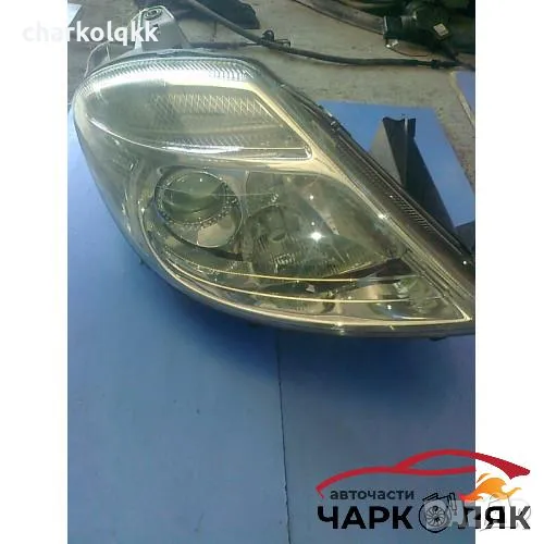 фар десен за Ситроен Ц8 2.2хди, снимка 1