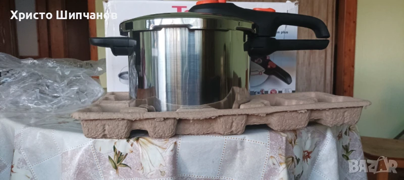 Тенджера под налягане Tefal, снимка 1