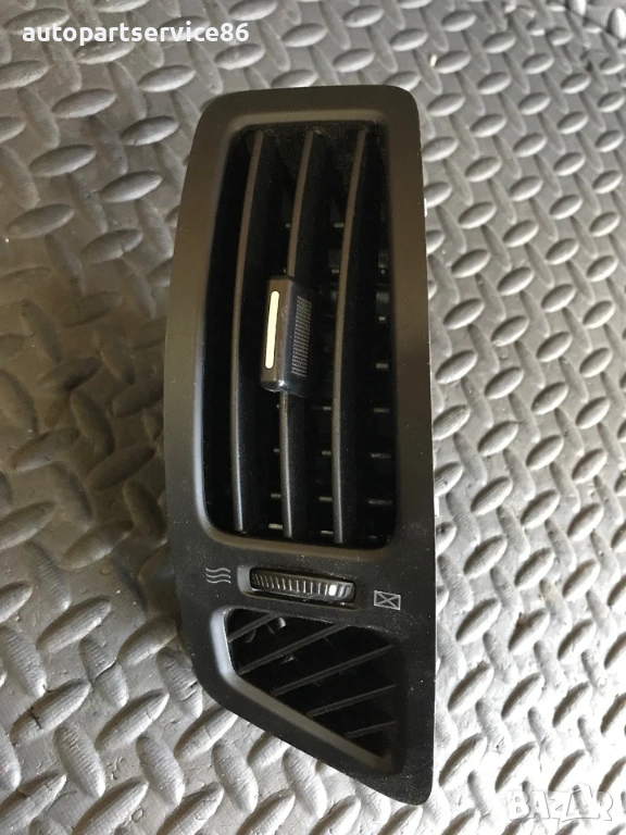 Лява въздушна клапа на арматурно табло за KIA Ceed 1.6 CRDi (2007–2012) 97480-1H000, снимка 1