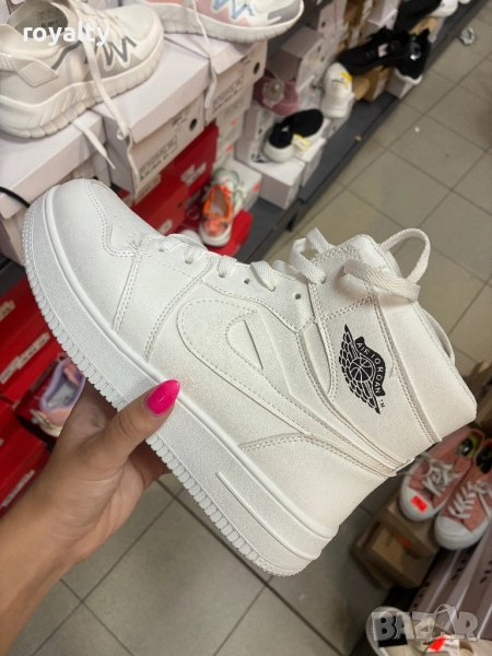 Дамски бели маратонки , снимка 1