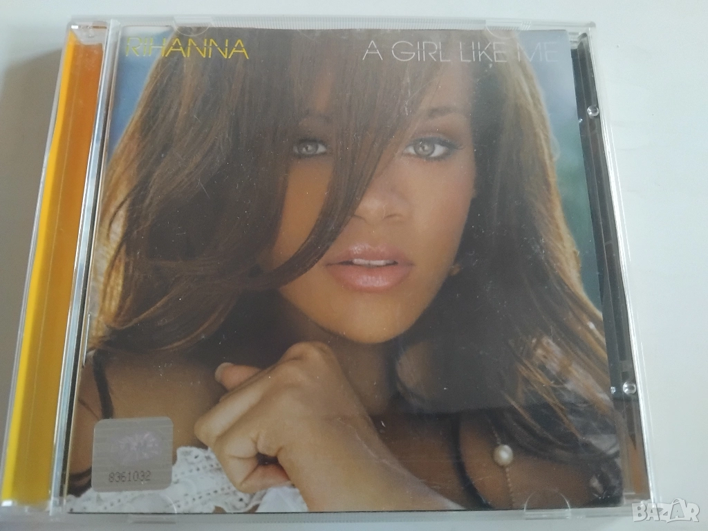 Rihanna – A Girl Like Me - оригинален диск музика, снимка 1