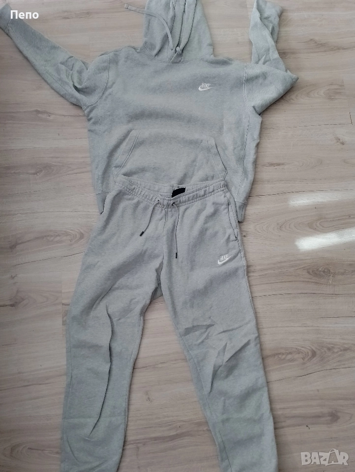 Дамски екип Nike, снимка 1