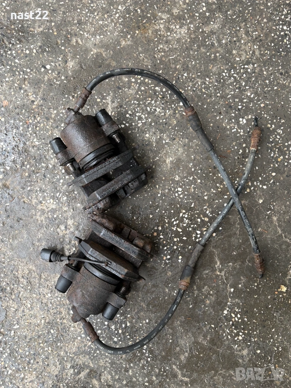 Предни спирачни апарати Фолксвсаген Голф 5/VW GOLF 5 1.6 102 K.S, снимка 1