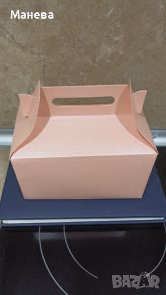 Подаръчна кутия с дръжки, снимка 1