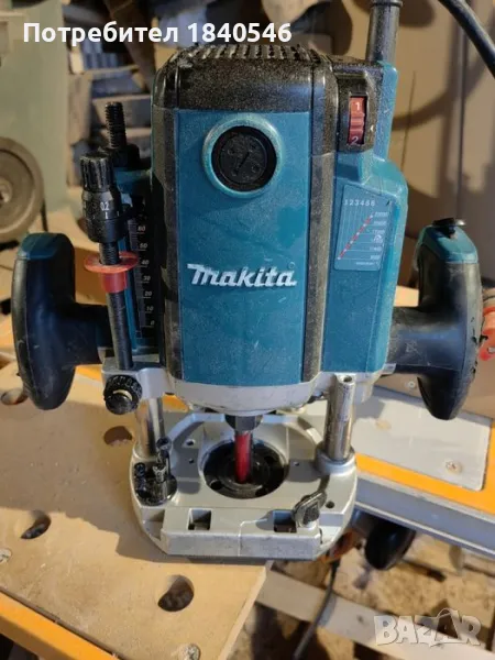 Оберфреза Makita RP2301FC 2100W, снимка 1