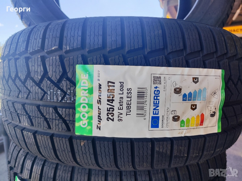 Зимни гуми 235/45/17 Goodride, снимка 1