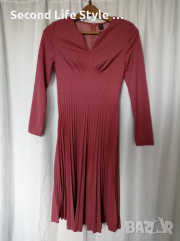 Елегантна дамска розова рокля с уникален дизайн р-р S (EU 36), снимка 4 - Рокли - 52954034