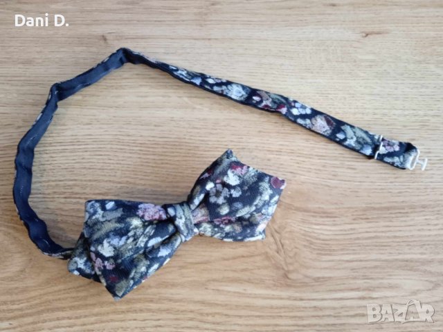 оригинална дизайнерска папионка с цветя от Милано, снимка 3 - Други - 44456617