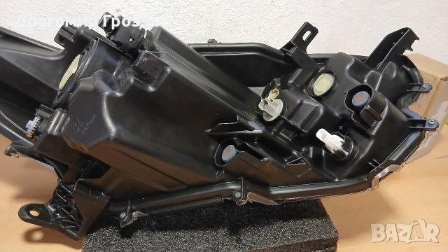 Оригинален ляв фар за TOYOTA Yaris IV / Тойота Ярис (след 2020г), снимка 14 - Части - 53502810