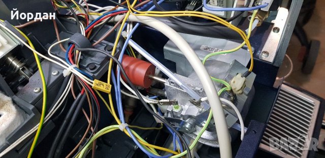 Кафемашина Saeco Royal Office обслужена изцяло! Като нова!, снимка 15 - Кафемашини - 39637653