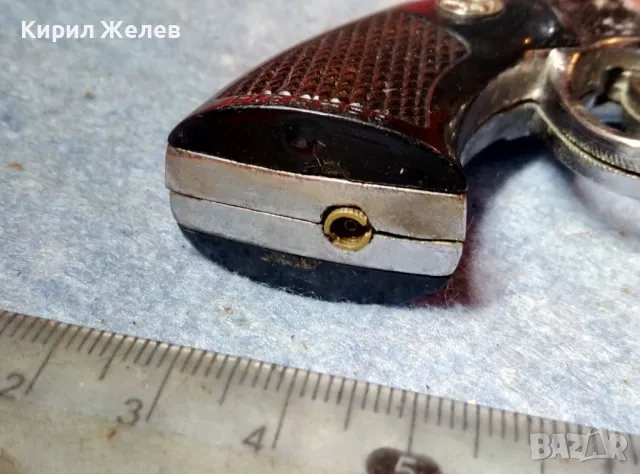 СТАРА КОЛЕКЦИОНЕРСКА ФИГУРАЛНА ГАЗОВА ЗАПАЛКА ПИСТОЛЕТЧЕ Тип РЕВОЛВЕР 47809, снимка 5 - Запалки - 47969062