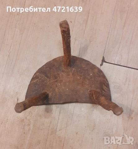 Столче трикрако дърво старо , снимка 7 - Антикварни и старинни предмети - 53259895