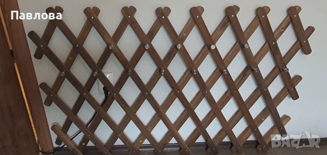 Разтегателна стенна закачалка Ikea Vinterfint, снимка 3 - Закачалки - 53802351