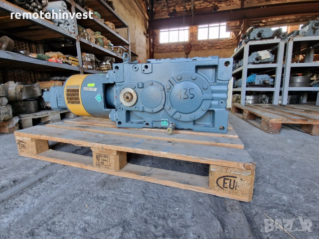 Конусно-цилиднричен редуктор SEW-Eurodrive MC3RLSF04 , снимка 2 - Други машини и части - 52025368