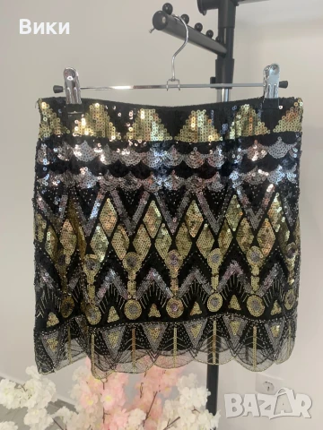 Пола с маниста и паети универсален размер , снимка 3 - Поли - 50739048