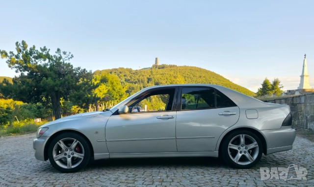 Toyota ALtezza -4300лв, снимка 8 - Автомобили и джипове - 52498122