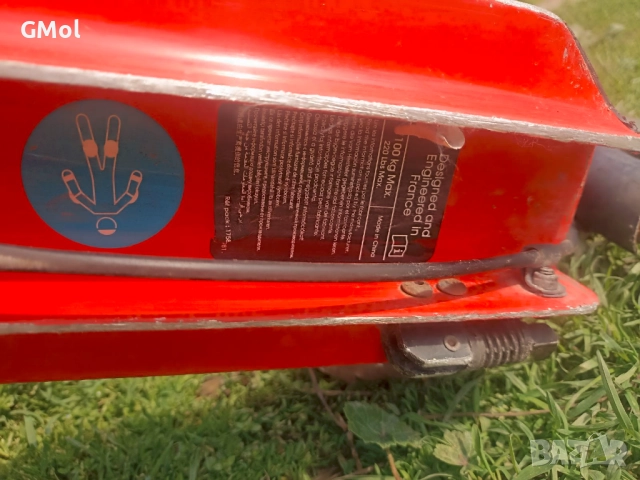 Тротинетка Oxelo Mid9, снимка 7 - Скутери и тротинетки - 52560985