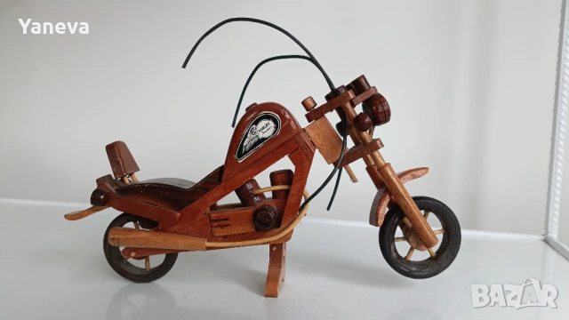 Harley-Davidson , дървен модел на ретро мотоциклет . Ръчна изработка, размер 30 см. , снимка 2 - Декорация за дома - 53011606