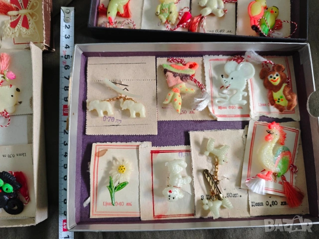 Продавам мартеници от НРБ с фигури , снимка 4 - Колекции - 53620699