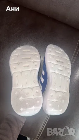 маратонки Adidas 35 номер, снимка 6 - Детски маратонки - 56266716