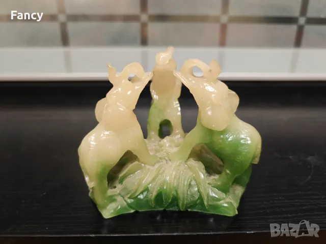Три слончета статуетка